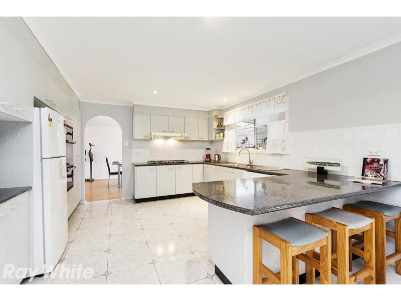 44 Crestwood Drive, Baulkham Hills NSW 2153