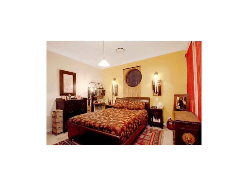 11 Regiment Grove, Winston Hills NSW 2153