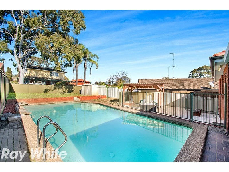 32 Sarah Crescent, Baulkham Hills NSW 2153