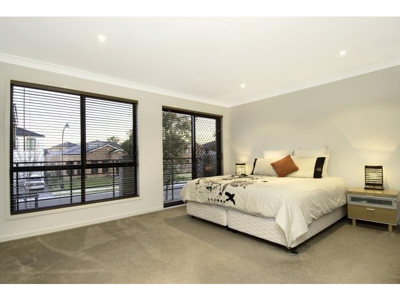 18 Ashtead Parade, Stanhope Gardens NSW 2768