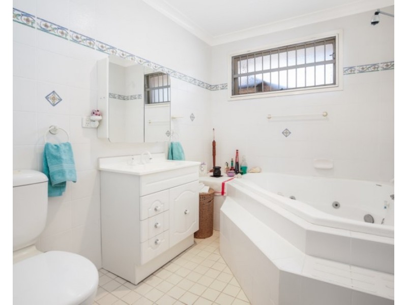 12 Marina Road, Baulkham Hills NSW 2153