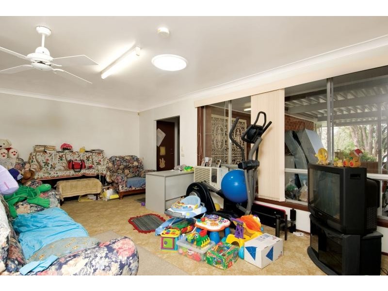 16 Lloyd George Avenue, Winston Hills NSW 2153