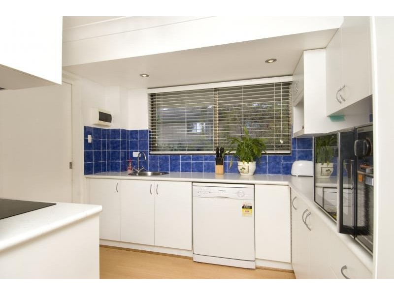 2/11 Conie Avenue, Baulkham Hills NSW 2153