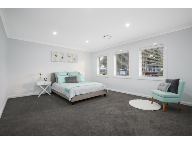 17 Lambert Crescent, Baulkham Hills NSW 2153