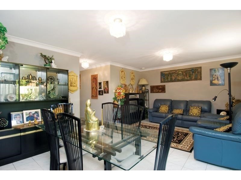 2/27 Seven Hills Road, Baulkham Hills NSW 2153