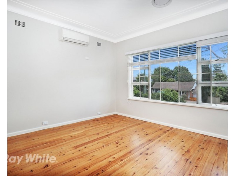 18 Dobson Crescent, Baulkham Hills NSW 2153