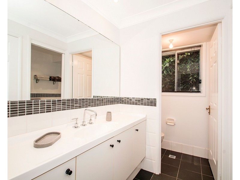 16 Huon Place, Bella Vista NSW 2153