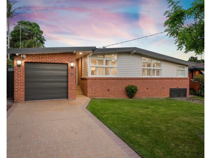 14 Woodberry Road, Winston Hills NSW 2153