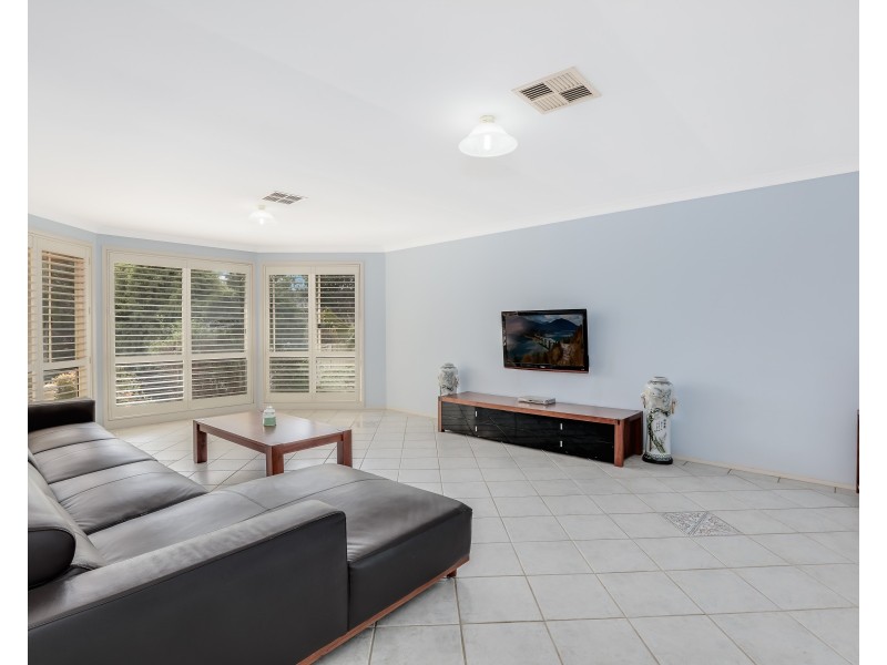 70 Bingara Crescent, Bella Vista NSW 2153