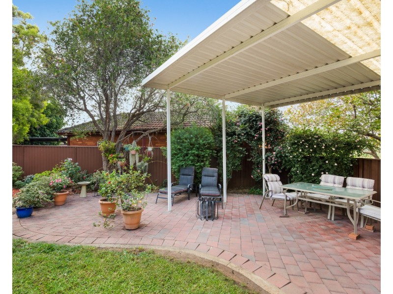 4 Calpac Place, Old Toongabbie NSW 2146