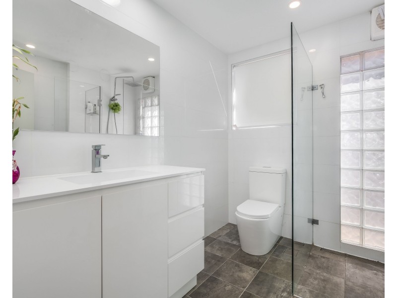 24 Caprera Road, Northmead NSW 2152