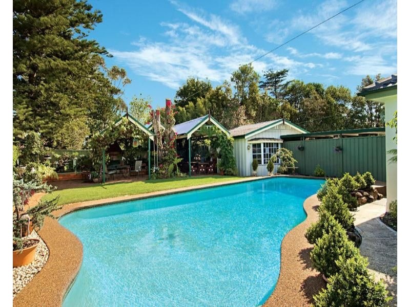 4 Aminya Place, Baulkham Hills NSW 2153