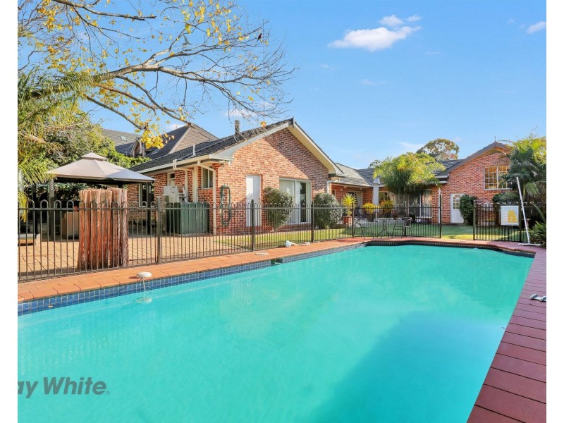8 Lynwood Place, Castle Hill NSW 2154