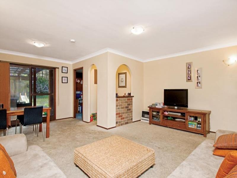 18 Templeton Crescent, Baulkham Hills NSW 2153