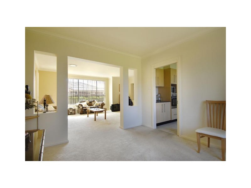 10 Calais Place, Castle Hill NSW 2154