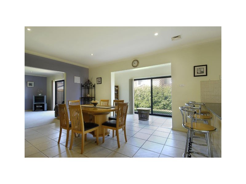 10 Calais Place, Castle Hill NSW 2154