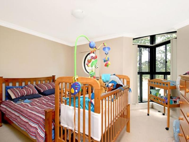 8/60 Chelsea Avenue, Baulkham Hills NSW 2153