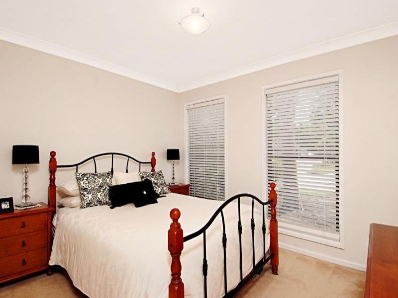 11 Manuka Avenue, Baulkham Hills NSW 2153