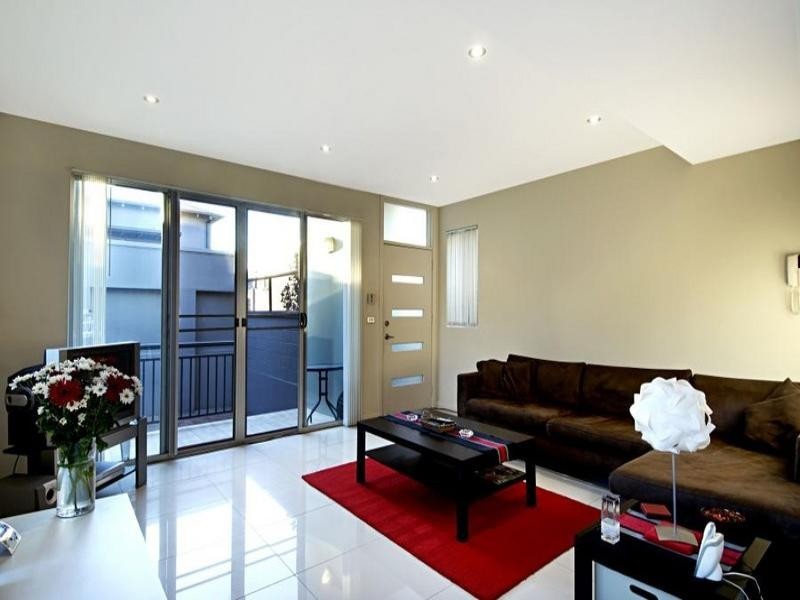 12/40 Dobson Crescent, Baulkham Hills NSW 2153