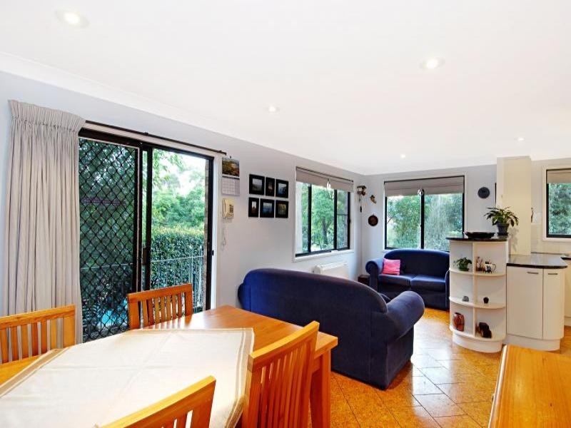 95 Cropley Drive, Baulkham Hills NSW 2153