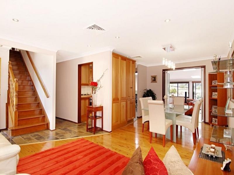 104 Merindah Road, Baulkham Hills NSW 2153