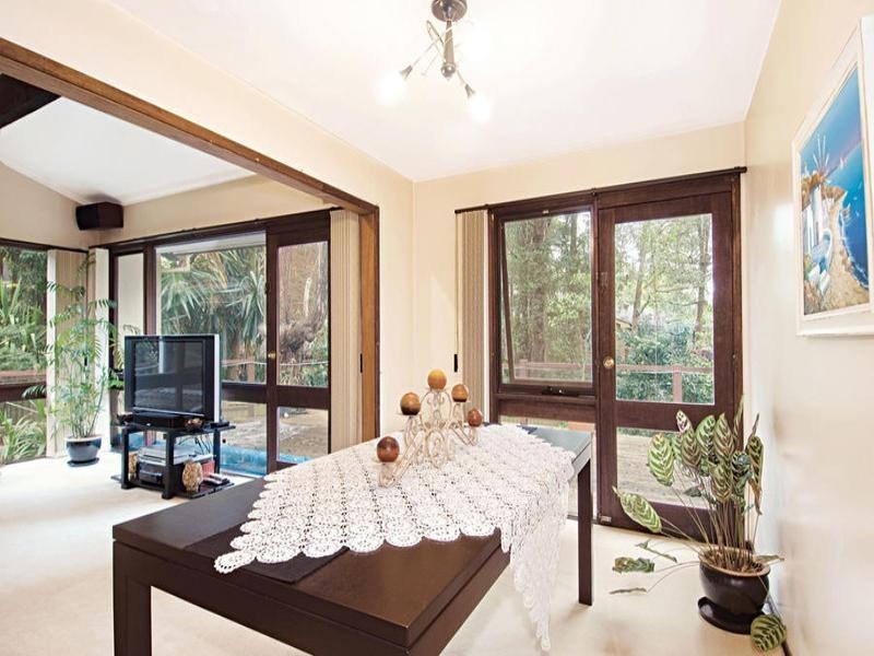 16 Brodie Street, Baulkham Hills NSW 2153