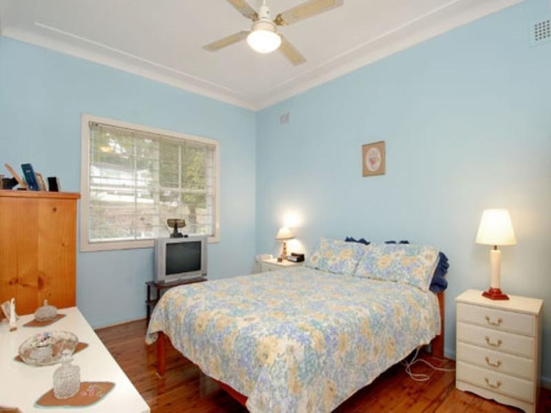 16 Martha Avenue, Northmead NSW 2152