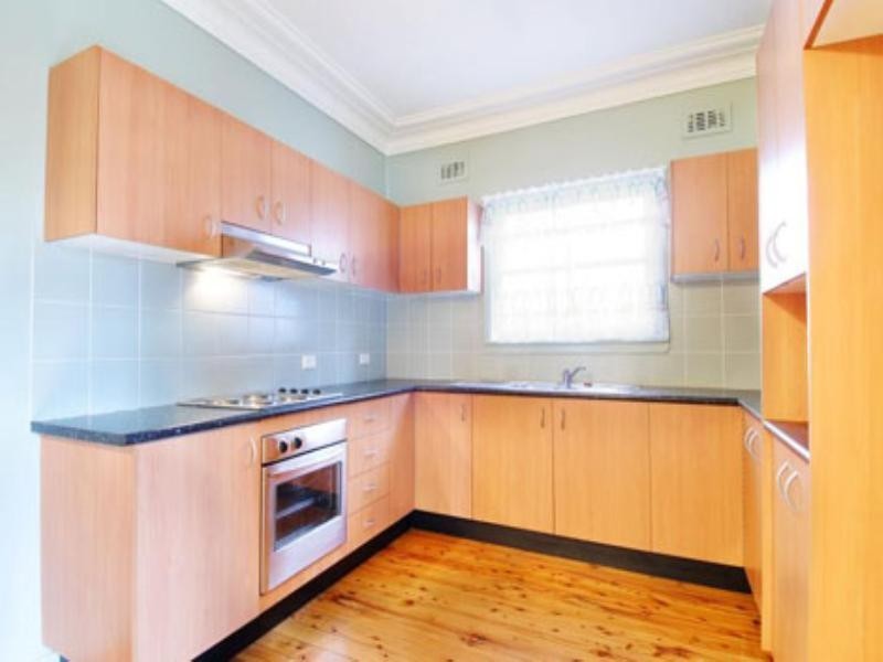 29 Glenn Avenue, Northmead NSW 2152