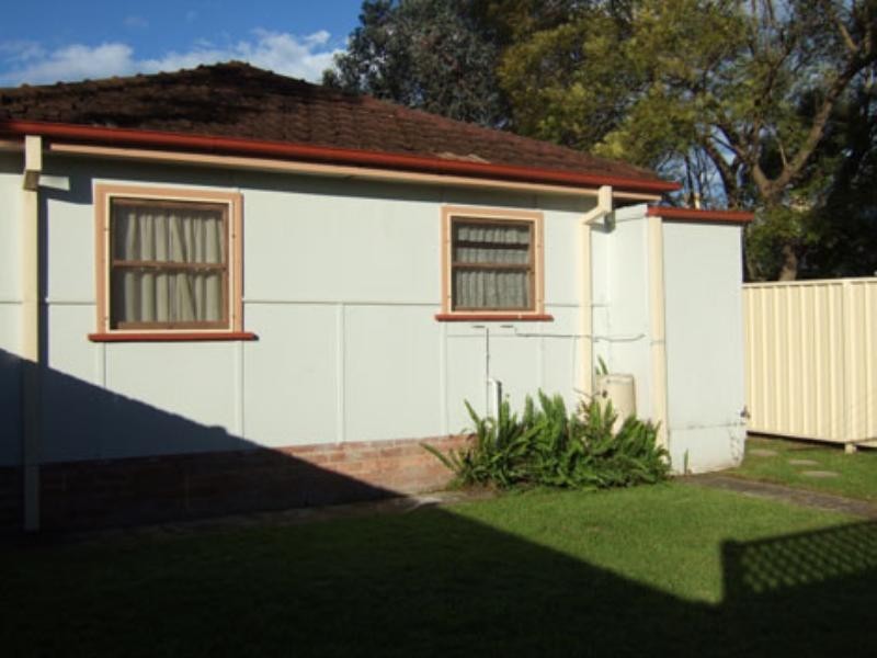 29 Glenn Avenue, Northmead NSW 2152