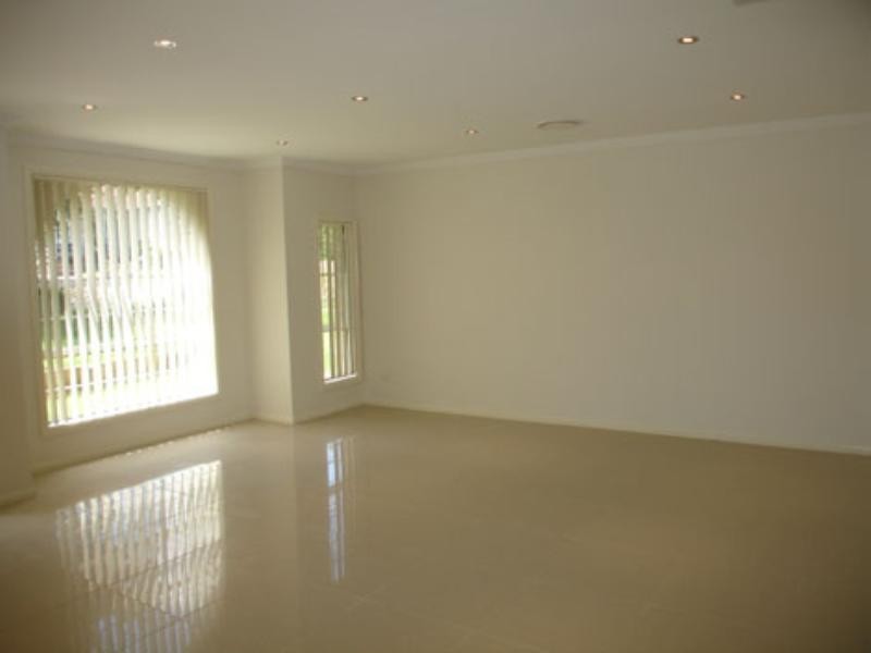 2 Hayes Avenue, Northmead NSW 2152