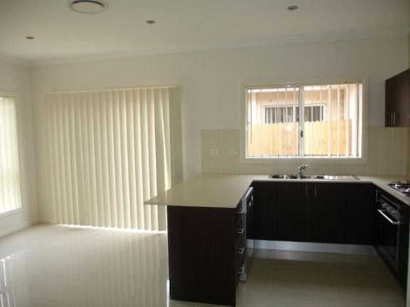 2 Hayes Avenue, Northmead NSW 2152