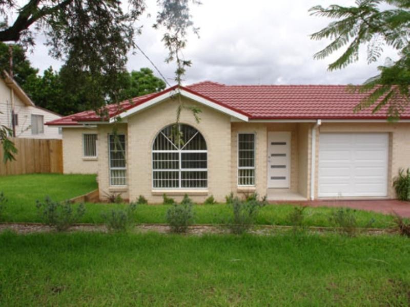 2 Hayes Avenue, Northmead NSW 2152