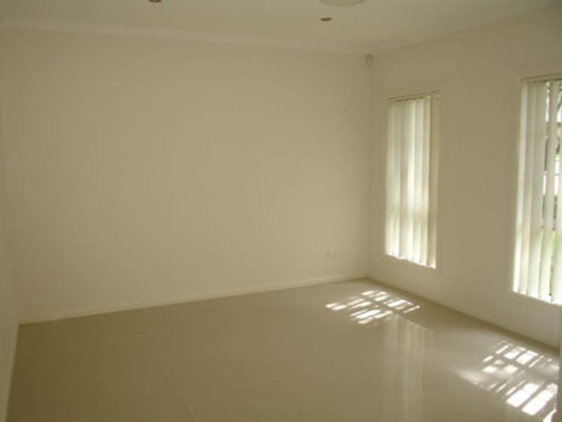 2a Hayes Avenue, Northmead NSW 2152