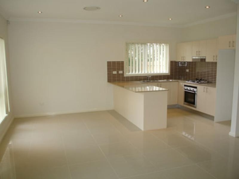 2a Hayes Avenue, Northmead NSW 2152