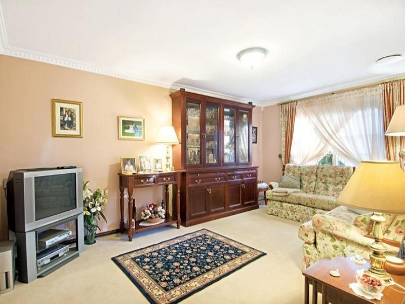88 Cropley Drive, Baulkham Hills NSW 2153