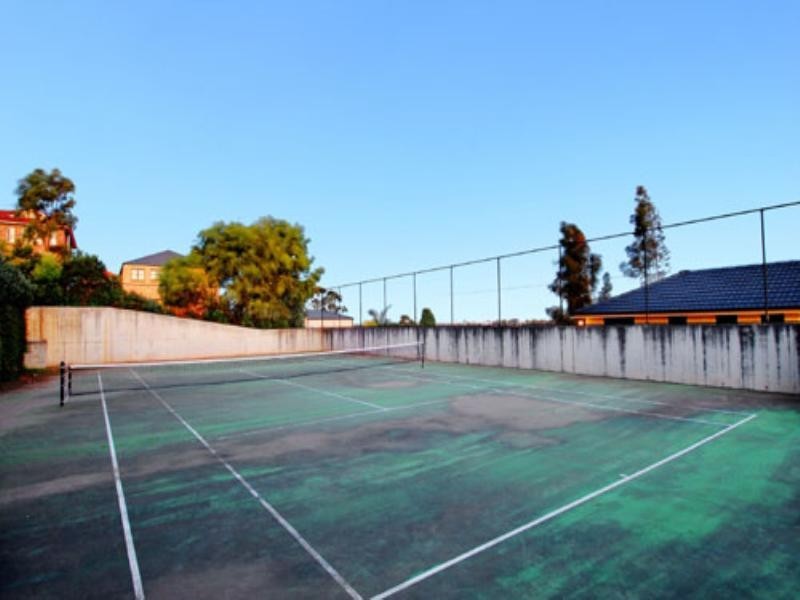 8 Governor Place, Winston Hills NSW 2153