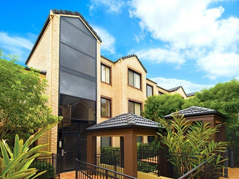 19/18-22 Campbell Street, Northmead NSW 2152