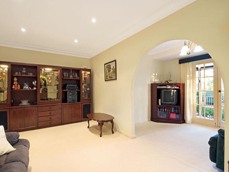 10 Larken Avenue, Baulkham Hills NSW 2153