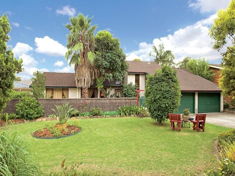 8 Kaneruka Place, Baulkham Hills NSW 2153