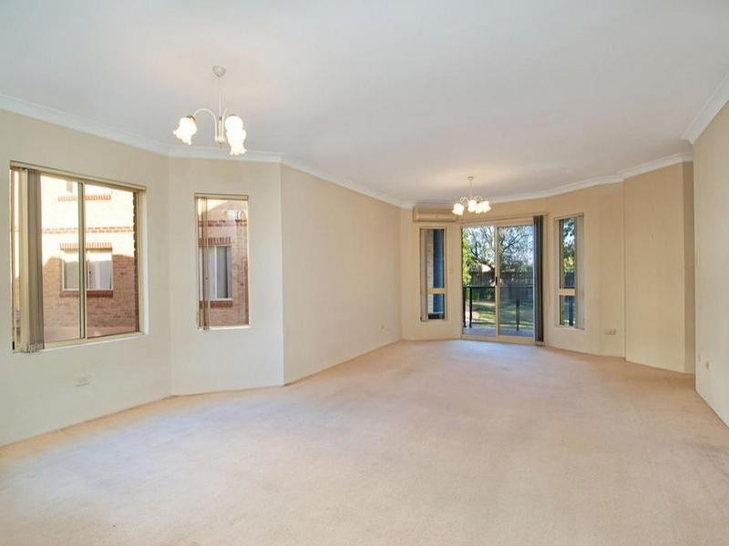 13/2-4 Railway Street, Baulkham Hills NSW 2153