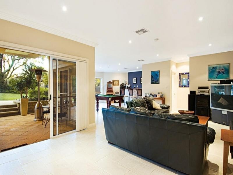 16 Justine Avenue, Baulkham Hills NSW 2153