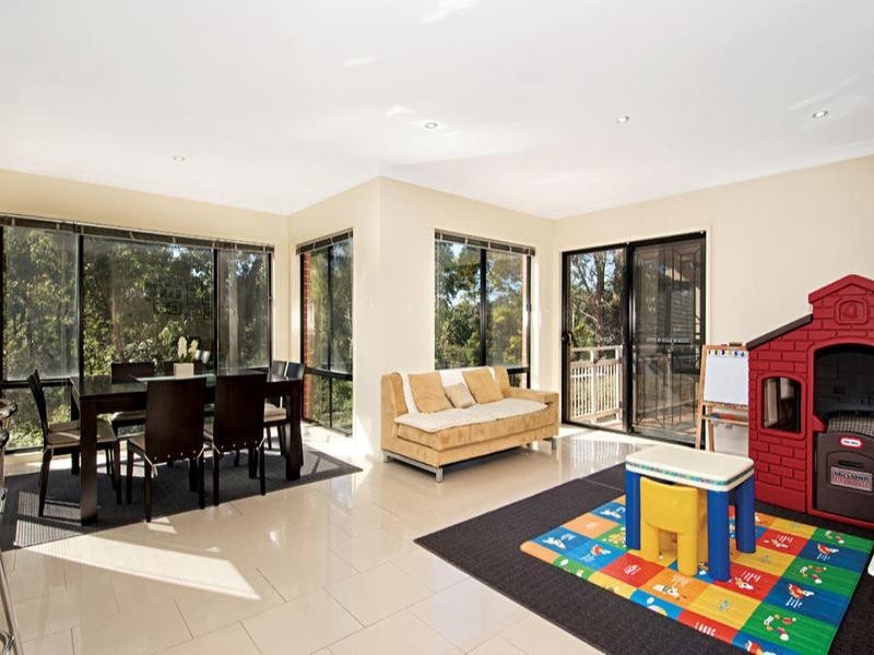 56 Centenary Avenue, Northmead NSW 2152