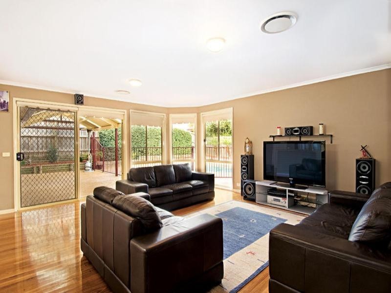 8 Denman Court, Glenwood NSW 2768