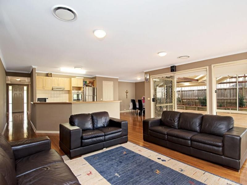 8 Denman Court, Glenwood NSW 2768