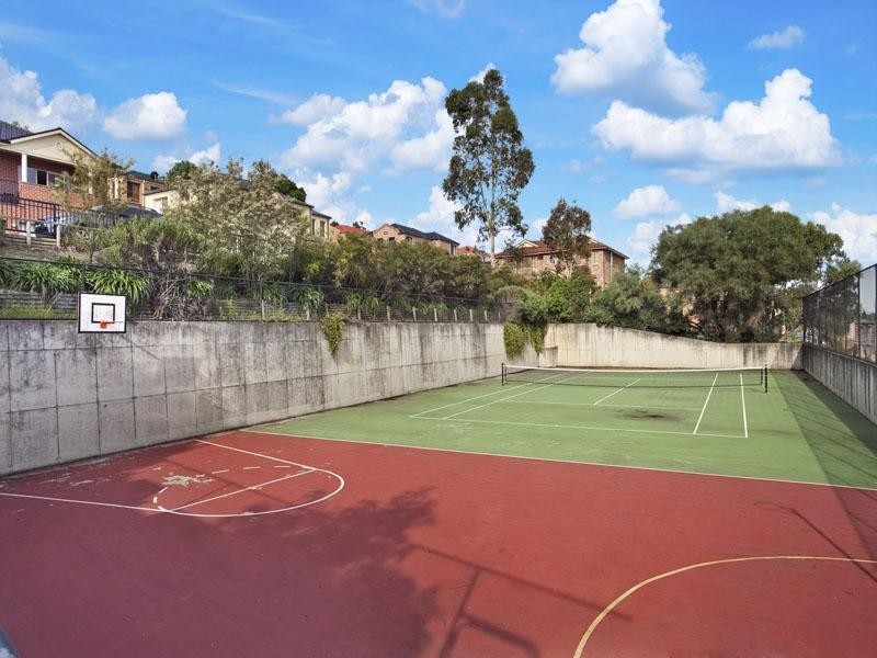 4 Regiment Grove, Winston Hills NSW 2153