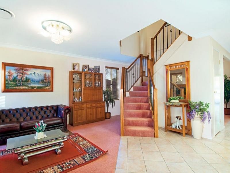 13 Kanangra Avenue, Baulkham Hills NSW 2153