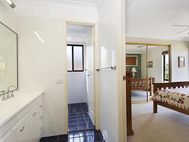 25 Luculia Avenue, Baulkham Hills NSW 2153