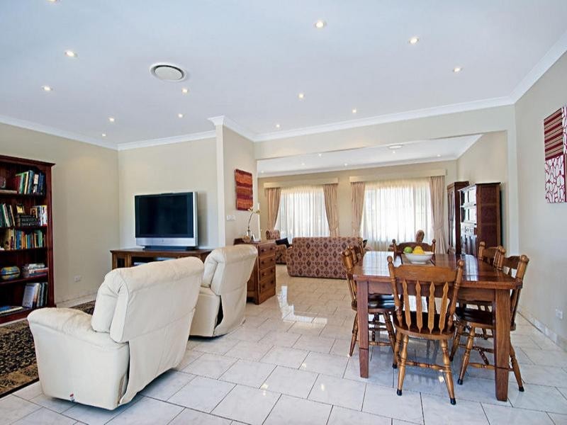 20 Coronation Road, Baulkham Hills NSW 2153