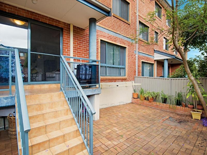 2/33-41 Brickfield Street, North Parramatta NSW 2151