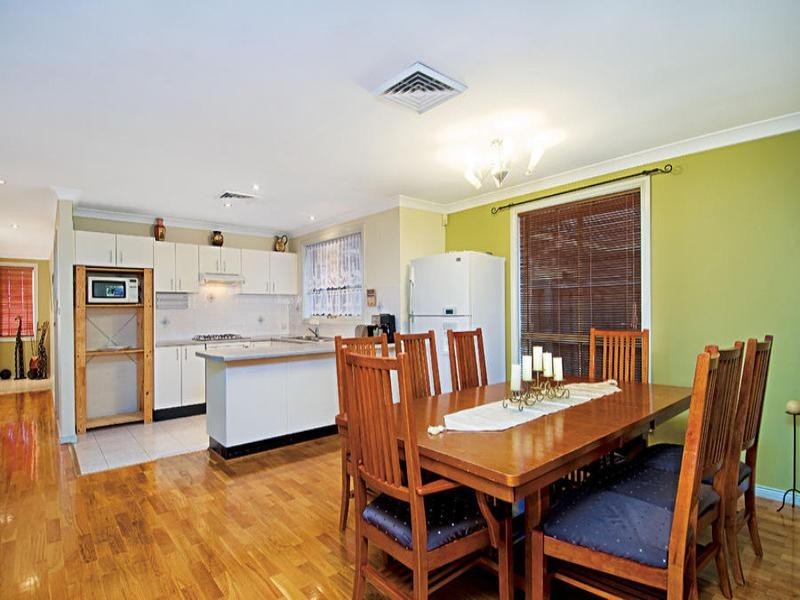 2/213 Windsor Road, Northmead NSW 2152